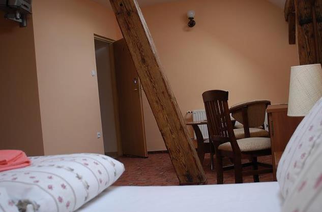 Hotel Grant レシュノ エクステリア 写真