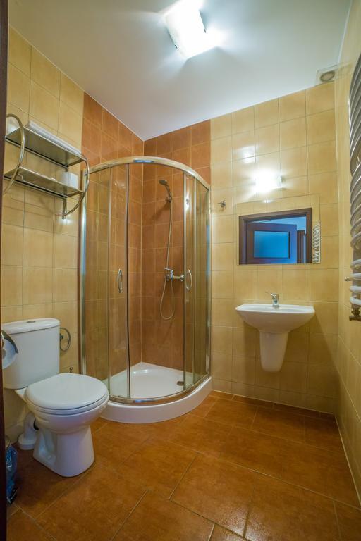 Hotel Grant レシュノ エクステリア 写真